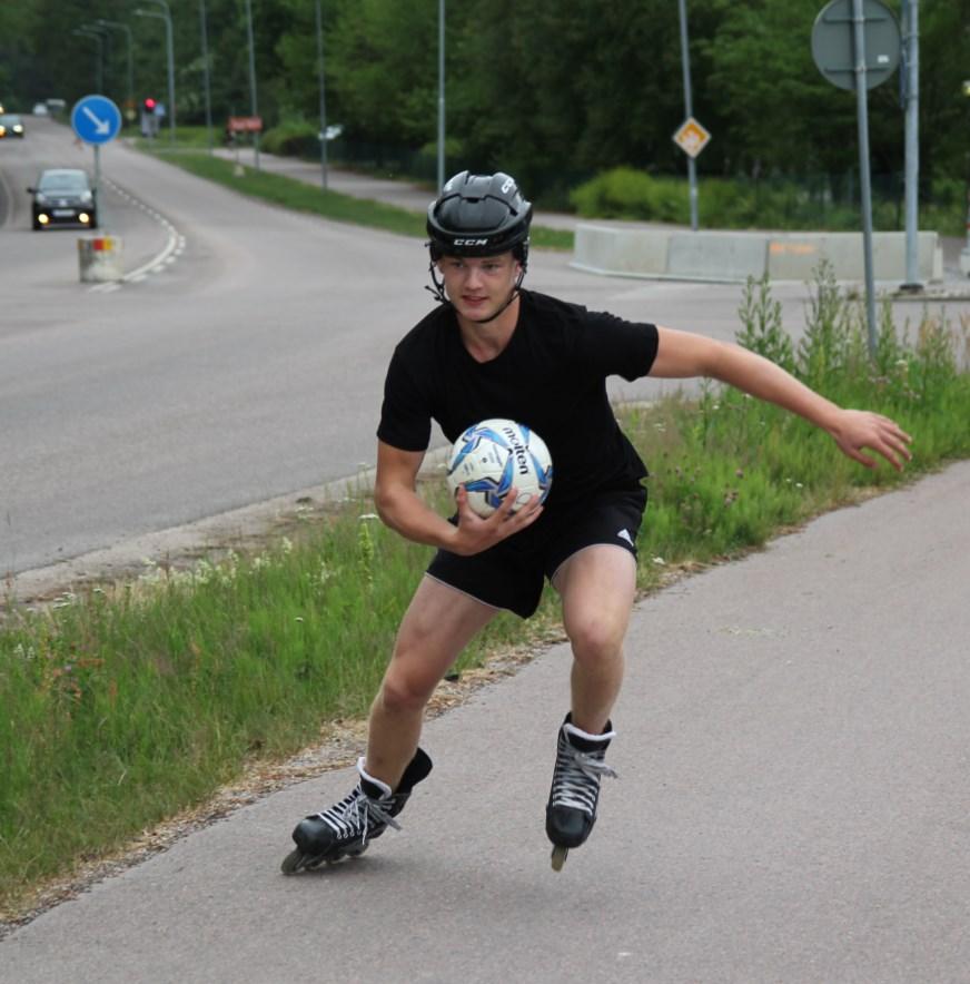 Sida 9 Viksängschallenge I går avslutades skoldagen för år 9 med
