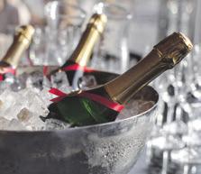 Västerås hotellfrullar Resor för alla plånböcker Julhandeln står för dörren Men innan dess har det