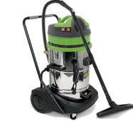 2 st motorer + 1 pump Kan köras med en eller två motorer Effekt: 2 400 W. Rostfri 62 l. Inkl slang och munstycken 6 790:- (Ord.