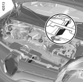 MOTORHUV (1/2) 1 2 Dra i spaken 1 för att öppna motorhuven. Var försiktig vid åtgärder i närheten av motorn eftersom denna kan vara varm.