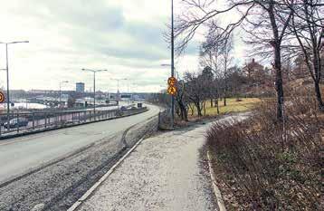 Den nya sträckningen för Lidingöbanan med hållplats Torsviks torg placeras här, över motorleden som överdäckas på en längre sträcka, vilket ger bättre miljö för boende i omgivningen För att