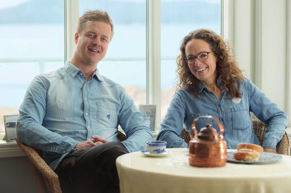 Hanna & Magnus tipsar EN TUR I BÄSTA KURORTSANDA Ta Skärgårdsbåten från Uddevalla till Lyckorna i Ljungskile. Promenera runt bland de vackra kurortsvillorna från sekelskiftet.