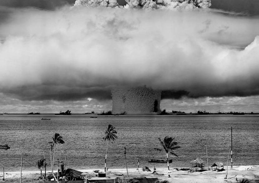 USA spränger en atombomb under vatten