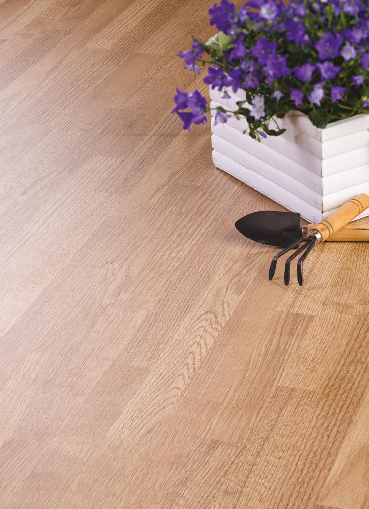 Den inbjudande känslan av naturliga träytor i ny tappning med Newcastle Oak en klassisk men samtidigt modern dekor med alla omtyckta och välbekanta