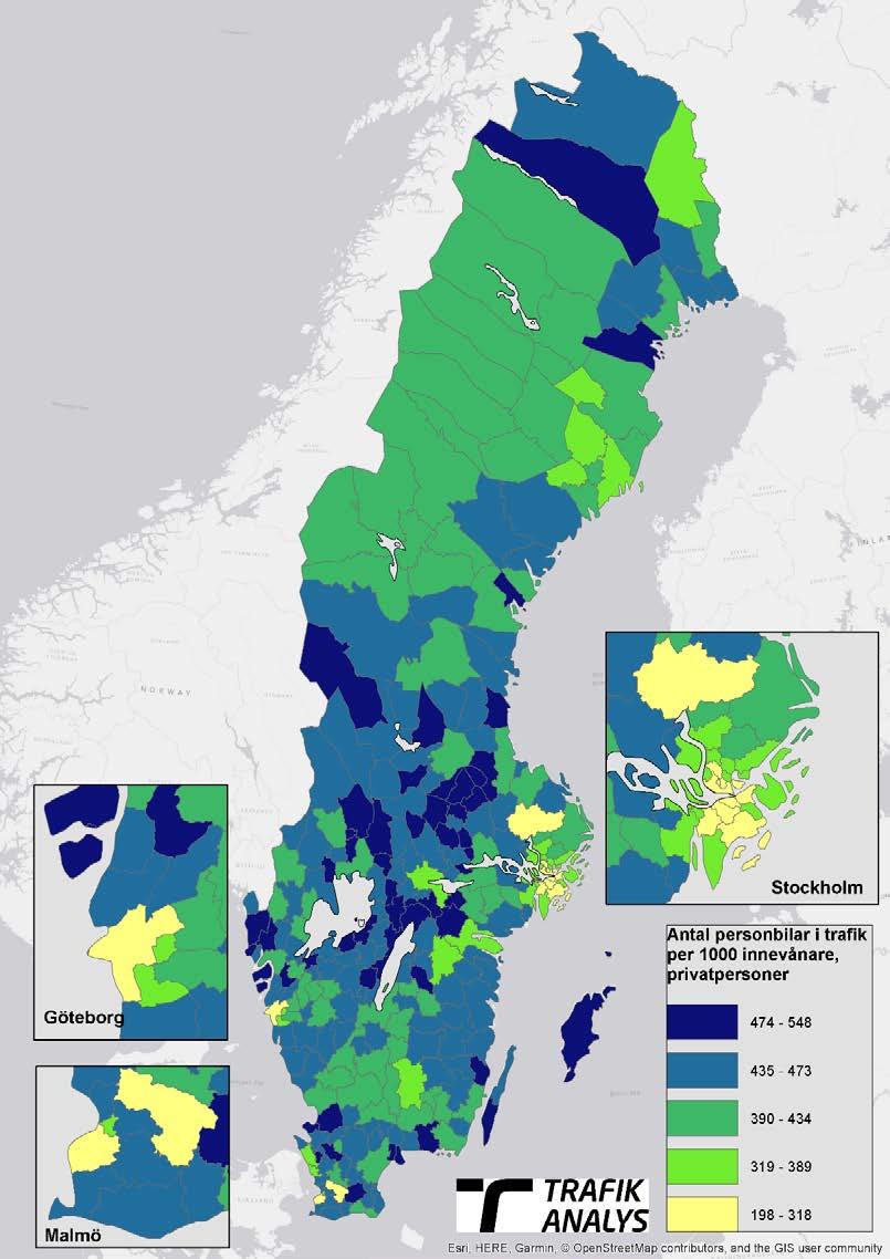 Biltätheten för privat ägda bilar är betydligt högre än den är för juridiskt ägda, 377 bilar per 1 000 innevånare.