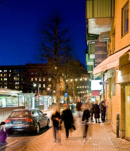 Gårdarna ska erbjuda en fristad och vara tydligt avgränsade från det offentliga rummet. Trygghet Staden måste planeras för att bidra till ökad trygghet.