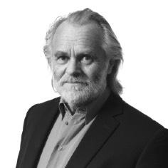 Innehav i Litium: 30 000 aktier. Teckningsförbindelse: 20 000 aktier Lars Karlsson, Ledamot Serieentreprenör med många framgångsrika exits.