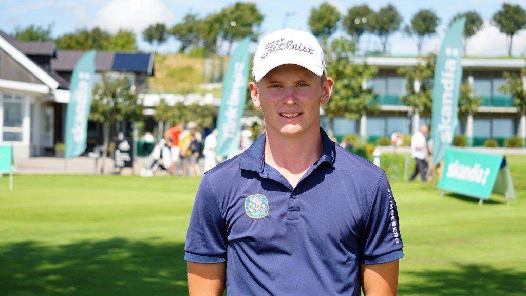 Upplands Golfförbund, Org nr 817605 7795 Verksamhetsbera ttelse och a rsbokslut 2017 Årets spelare 2017 David Nyfjäll, Innehåll Ordförande har ordet... 2 Styrelsens berättelse för verksamhetsåret.