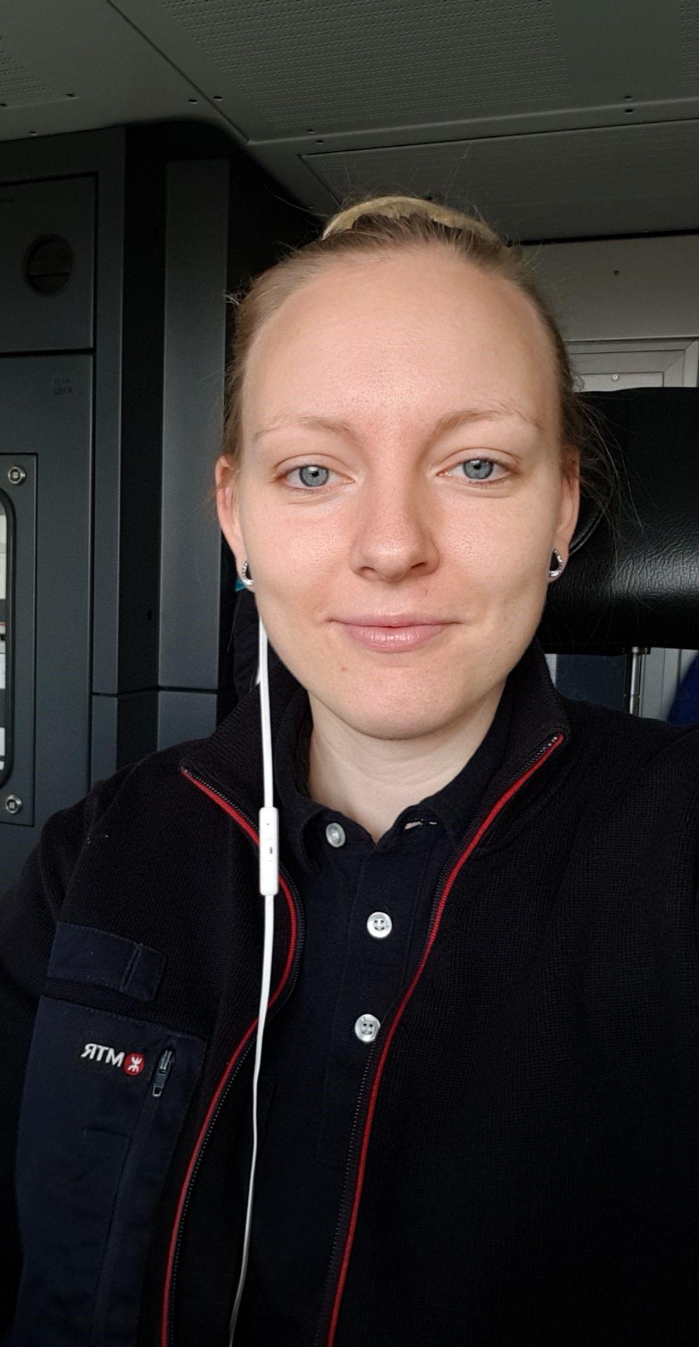 Under en heldag pratar vi arbetsmarknad, löner, arbetsvillkor, lagar, kollektivavtal samt a-kassa. Vi reder ut så många frågor och funderingar vi kan.