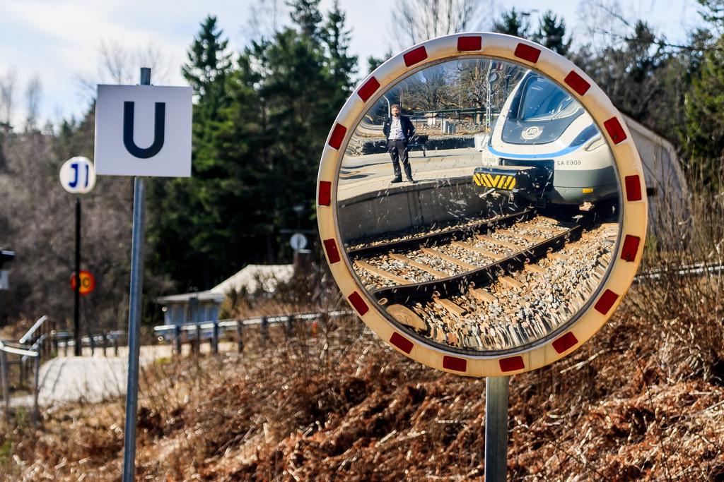 Aktiviteter sedan senast Medlemsaktivitet: Boule I slutet av maj arrangerade vi en medlemsaktivitet i form av boule på Boulebar i Liljeholmen. Det spelades boule och därefter var det fransk middag.