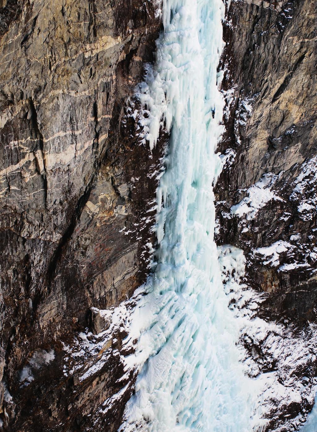 vettisfossen norges högsta vattenfall Den 27:e februari 2010 var dagen då jag och Johan Sundell klättrade Vettisfossen, Europas högst frifallande vattenfall norr om Alperna.