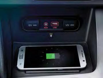 PLUG-IN HYBRID GRÖN, STARK OCH UTHÅLLIG Det är nog ganska naturligt att Kia Niro varit en succé allt sedan lanseringen. Nu är helt nya Kia Niro Plug-In Hybrid här.