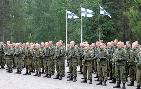 Försvarsmaktens uppgifter Försvarsmakten ska stå till statsmaktens förfogande för att säkra vårt lands självständighet med vapen i den händelse att alla andra medel förbrukats.