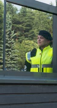 Officersaspirant Miro Kuronen likasinnade unga runt om i Finland.