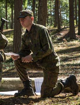 Efteråt kommer man att komma ihåg tiden då man skjutit, sprängt, och haft roligt tillsammans med kompisarna, råder Nylander alla blivande rekryter.