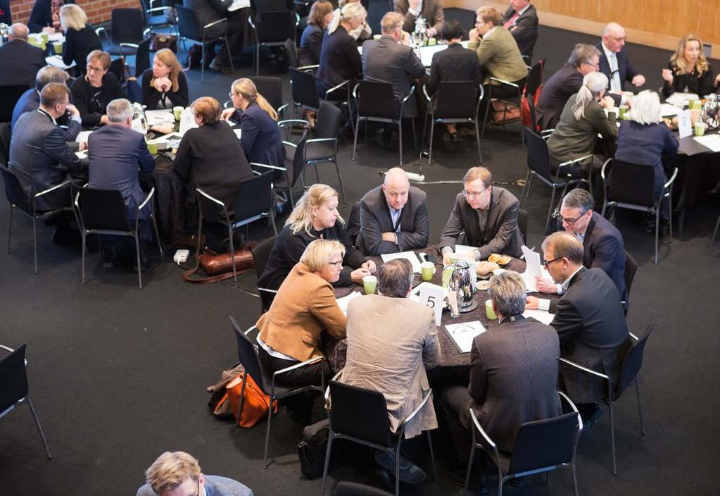 BILDEN OVAN Sofia Kacim, kommunikationsstrateg, pratade om vikten av att vara ödmjuk inför det som