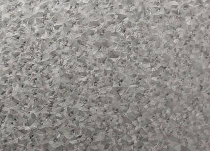 takavvattning med tvålagers High Build Polyester färgsystem (primer och ytskikt) med tjocklek 35 µm.