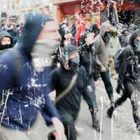 Ibland finns farhågor att de kan utvecklas till en pandemi. En pandemi innebär att en ny typ av influensavirus sprider sig och påverkar stora delar av samhället.