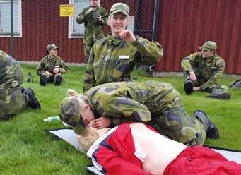 åt en frivillig försvarsorganisation. Under tre intensiva dagar får du prova på och lära dig om bland annat: Exercis, det vill säga hur man går, står och flyttar sig i grupp.