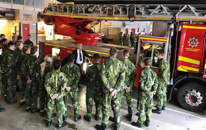 I kalendern på Försvarsutbildarnas hemsida ser du när föreläsningarna genomförs.