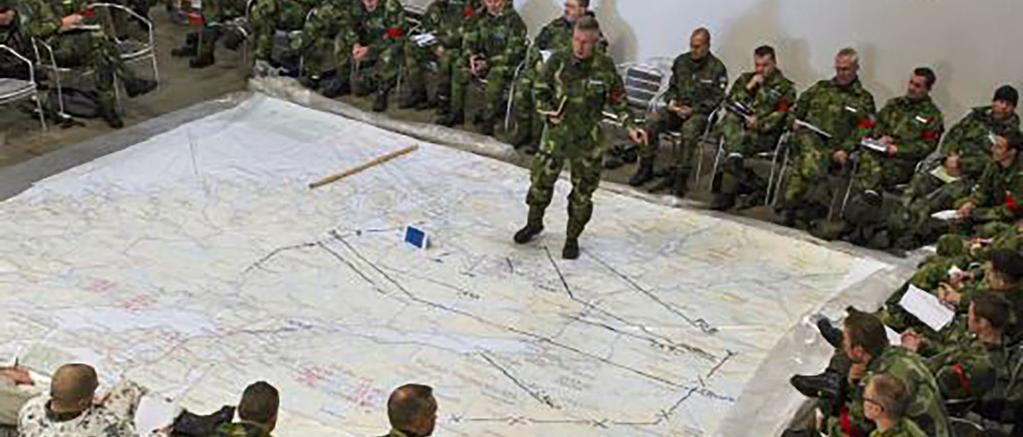 underrättelsetjänst Målet med den militära underrättelsetjänsten Målet med underrättelsetjänst är att förse Försvarsmaktens chefer, staber och andra beslutsfattare med underlag avseende de faktorer