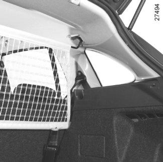 AVSKILJNINGSNÄT (1/2) A 1 2 3 Avskiljningsnät A Om nätet finns i bilen används det vid transport av djur eller bagage som