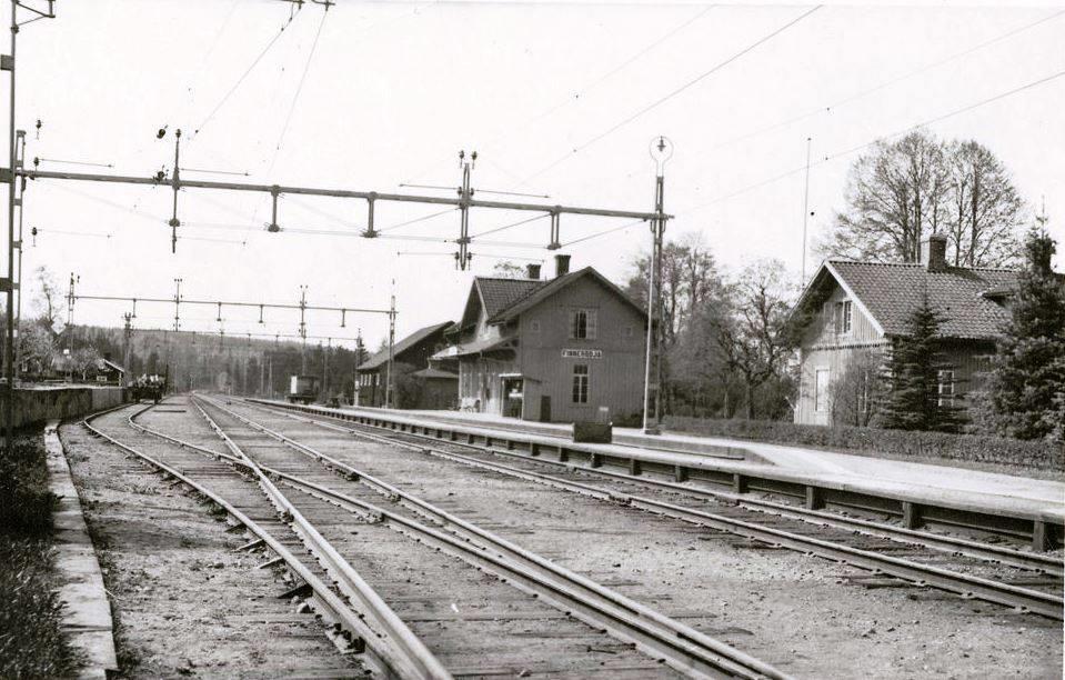 Här syns de två stickspåren som anlades 1875.