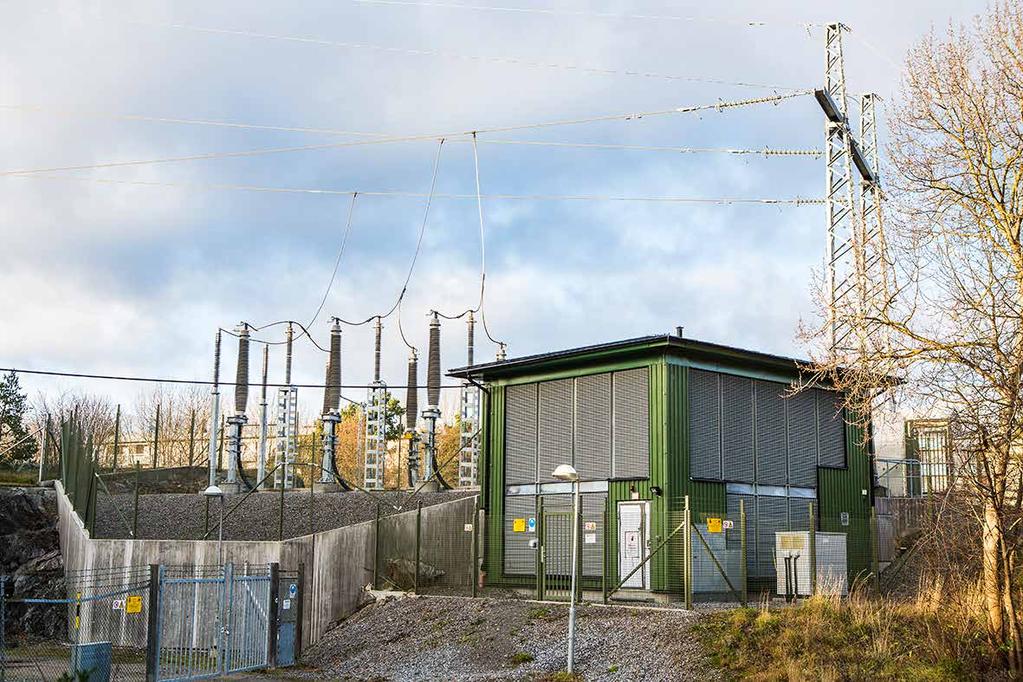 Verksamhet vid kraftledningar och andra stamnätsanläggningar När verksamheter planeras i närheten av kraftledningar eller andra stamnätsanläggningar (såsom stationer, mark- och sjökablar eller