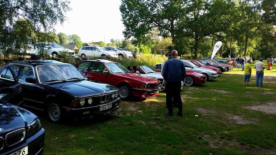 Träff på Tydingesjöns camping den 15:e augusti Sydsektionen besökte återigen träffen Bilcaféet på Tydingesjöns camping i nordöstra