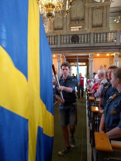Så Sjöland, den femte lotten med allt det som dertill hörer, hvilket allt öster ut vid hafvet beläget är. Tiundaland är förnämst och bäst bebygdt uti Svithiod, derunder lyder hela riket.