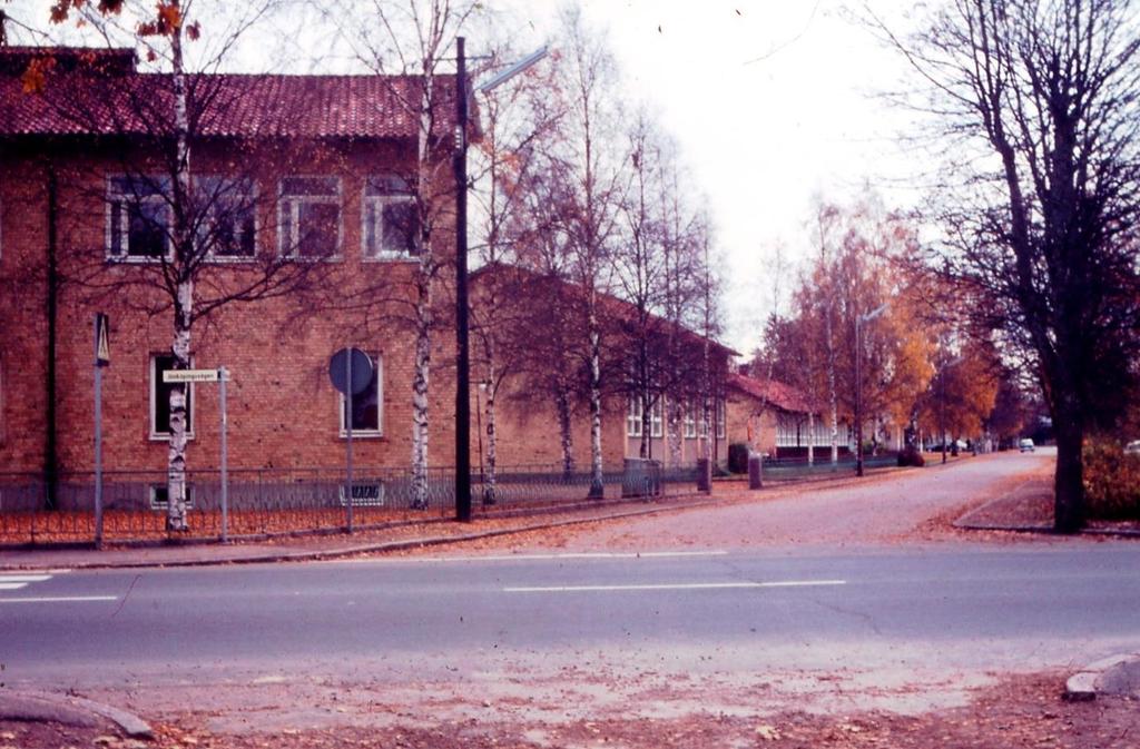 Gamla Waggerydsbilder - del 6 Om husen i kvarteret Ärlan med mera Västra skolan, nuvarande