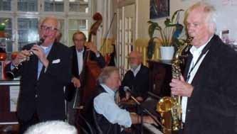 Tyresö Jazzband en del av klubben Jazzsångtävling på Energikällan 2011. Finalisterna presenteras av Jörgen Toresson. T www.