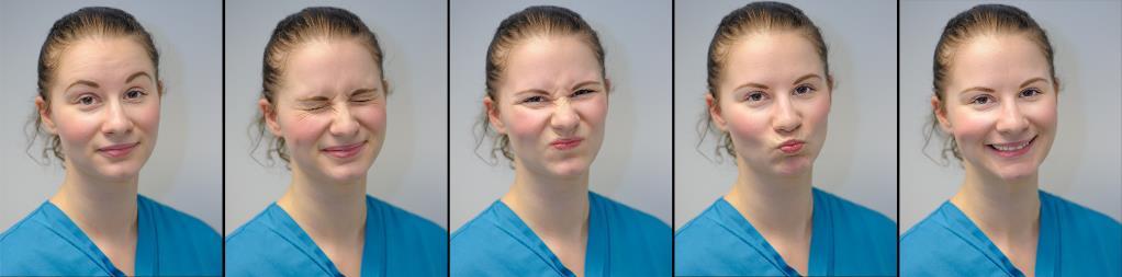 Ögonrörelser Be patienten luta huvudet mot nackstödet, hålla huvudet stilla och följa spetsen på en penna/sond med ögonen.
