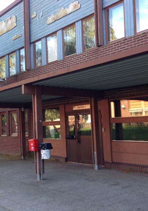 I och med förbättrad belysningsteknik, till exempel lysrör, blev det möjligt att bygga med mindre hänsyn till dagsljuset.