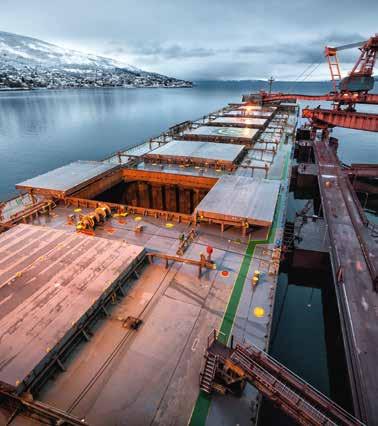 Längs Malmbanan och Ofotbanen järnväg transporteras järnmalmsprodukterna till hamnarna i Narvik och Luleå för utskeppning till kunder runt om i världen.