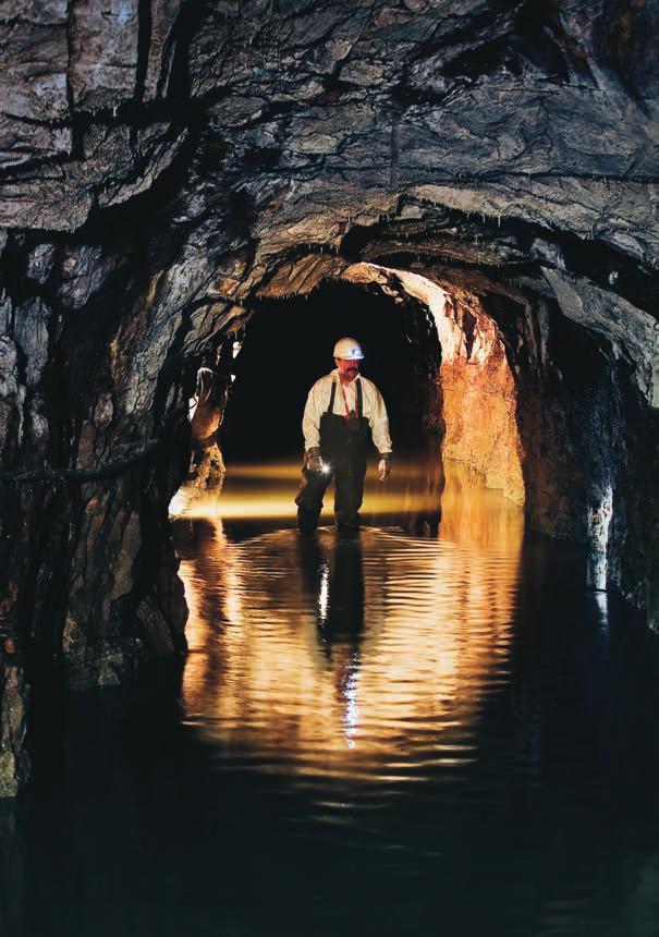 Vattnets väg 5 Avloppsvattnet rinner till Käppalaverket Avloppsvattnet från över en halv miljon människor kommer till Käppala verket på Lidingö via ett sex mil långt tunnelsystem.