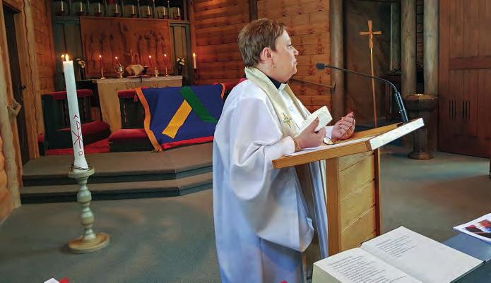FOTO: KYRKVÄRD ALEX Samisk mässa inledde hundraårsfirande Tredje söndagen efter påsk firades Solberg kyrkas 100-årsjubileum.
