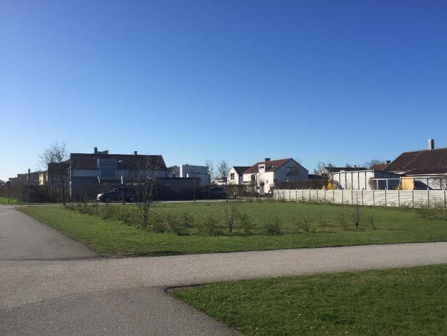Tillkommande bebyggelse Bostäder Planförslaget medger tillkommande byggrätt för bostadsbebyggelse i planområdets norra del. Ytan är ca 580 m² stor och är idag planlagd som allmän plats park.