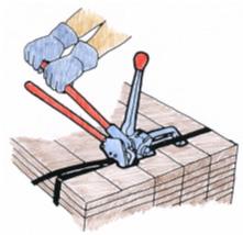 Lathund för lastsäkring C Stålband Sjöfartsområde C Rak surrning Tabellerna gäller för stålband (32 0,8 mm) med MSL = 17 kn = 1700 dan ( 1700 kg = 1,7 ton) och en förspänning om minst 2,4 kn = 240