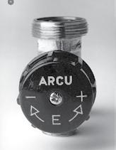 Rattens märkning: ARCU samt minus- och plustecken. Att tänka på vid montering av Renovett: 1. Avlägsna det lösa insticksröret i befintlig radiator. 2.