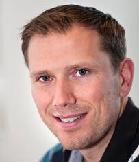 Arbetar för närvarande kliniskt vid neurologkliniken, Universitetssjukhuset i Linköping och forskar om MS och arbetsförmåga vid Institutionen för klinisk neurovetenskap, Umeå Universitet.