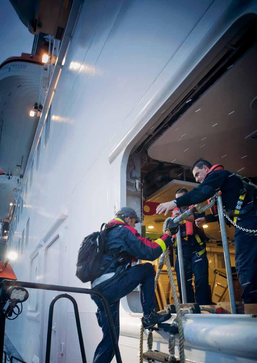 SJÖFARTSVERKET LEVERERAR HÅLLBAR SAMHÄLLSNYTTA Lotsning Genom Sjöfartsverkets lotsningstjänst ser myndigheten till att fartygen får en säker passage och ett effektivt anlöp till hamn.