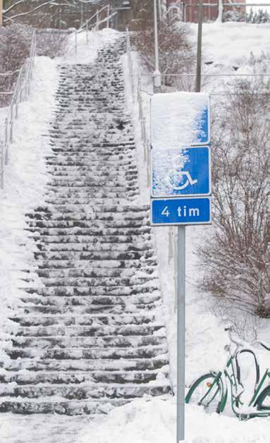 En kuperad stad Fotgängare känner generellt ett motstånd mot att gå i uppförsbackar och för personer med fysisk funktionsnedsättning kan backarna vara ett direkt hinder.