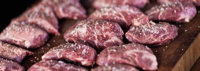 påverkar köttintag _NOTERAT En ny australiensisk studie visar att socioekonomiska faktorer kan påverka hur mycket kött man äter, till exempel ekonomi, utbildningsnivå och var man bor.