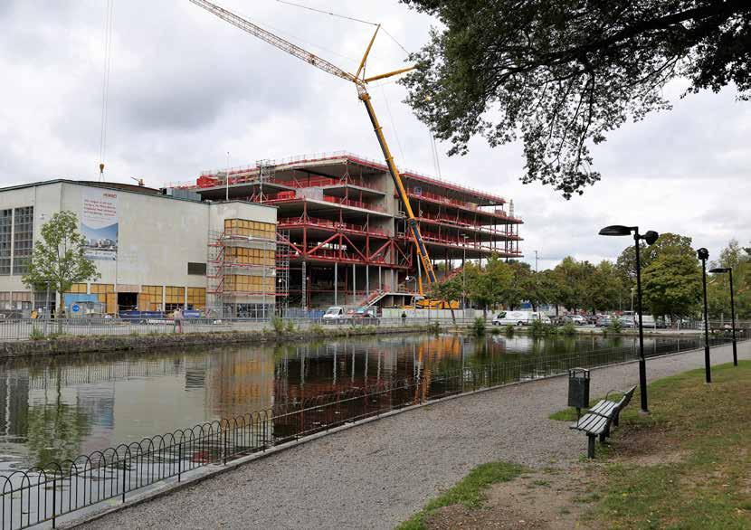 Fastigheterna Verkmästaren 6 och 7, samt en del av fastigheten Fristaden 1:6 Inflytt: 2019 Volym: 20 000 kvm BTA Närhet till centrum: 0 km Foto: Stadsbyggnadsförvaltningen 16 Nytt Campus en