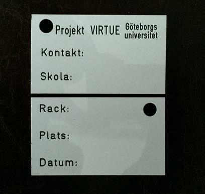 Om du vill att avståndet mellan vattenytan och skivorna ska vara konstant, fäster du racket i en flytbrygga eller en boj.