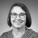 KARIN SUNDIN PROFESSOR I OMVÅRDNAD 1 DECEMBER 2017 Samtal med familjefokus ett professionellt verktyg Dagens individualiserade vård medför ofta att liten hänsyn tas till vårdtagares familjer.