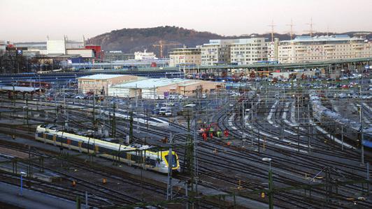 I och med att det befintliga signalställverket hade nått sitt kapacitetstak, byttes det ut för att klara Göteborgs framtida trafikbehov.