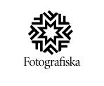 Besök Fotografiska Vi får en guidad visning till de två pågående utställningarna.