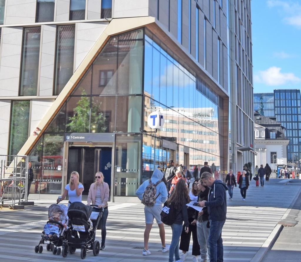 Stationerna går med bra vinst! Fastighetsbolaget Jernhusen äger och driver 37 större stationer över landet bl a centralstationerna i Stockholm, Göteborg och Malmö samt Cityterminalen i Stockholm.